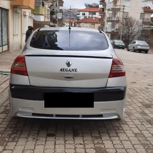 Renault Megane 2002-2008 (LM) uyumlu 2 Sedan 2004-2010 Arka Karlık Arka Ek Boyalı modelleri Oto Aksesuar Shop'de. Kaliteli malzeme, hızlı kargo ve güvenli