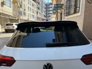 Volkswagen T-Roc 2017-2026 (A11) uyumlu 2021 Spoiler Boyalı modelleri Oto Aksesuar Shop'de. Kaliteli malzeme, hızlı kargo ve güvenli alışverişle hemen